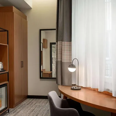 Hotel Ramada By Wyndham Center