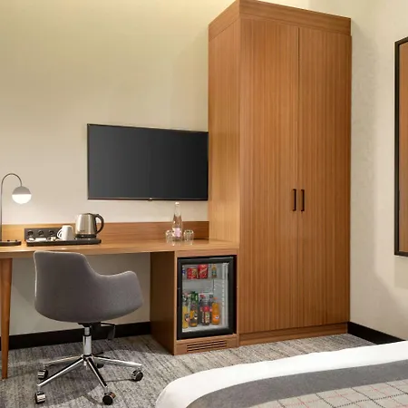 Ramada By Wyndham Center Hotel Budapest