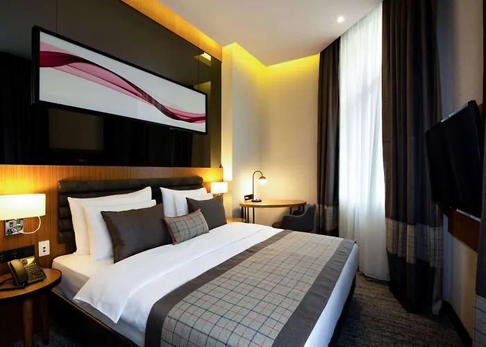 Отель Ramada By Wyndham Center Будапешт