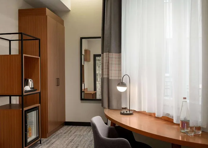 Отель Ramada By Wyndham Center