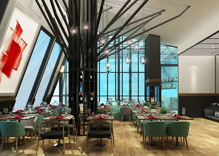 Ramada By Wyndham Center Отель