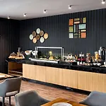 Ramada By Wyndham Center
