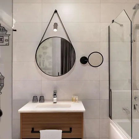 Ramada By Wyndham Center 4*