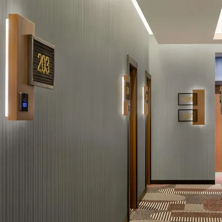 Ramada By Wyndham Center Budapest