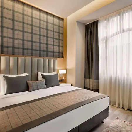 Hotel Ramada By Wyndham Center