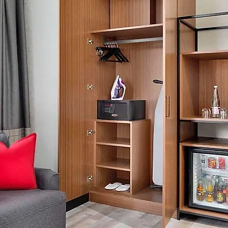 Hotel Ramada By Wyndham Center Budapest