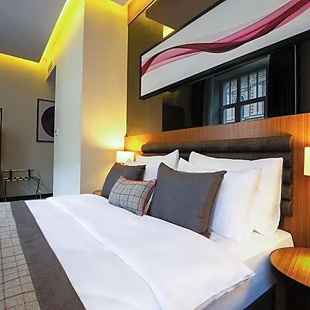 Ramada By Wyndham Center Hotel Budapest