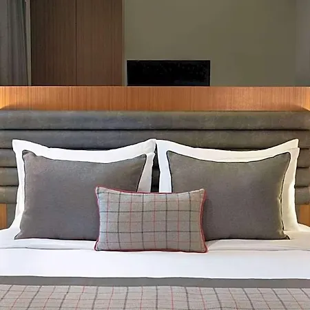 Ramada By Wyndham Center 4*