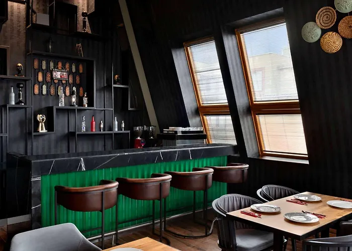 Ramada By Wyndham Center Hotel 4*