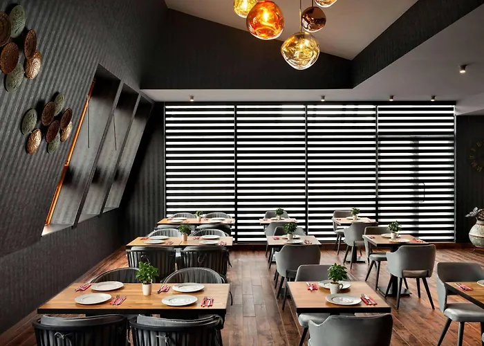 Ramada By Wyndham Center 4*