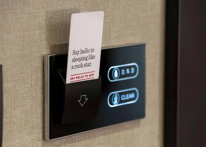 Hotel Ramada By Wyndham Center 4*