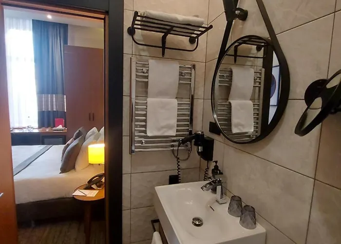 Ramada By Wyndham Center 4*