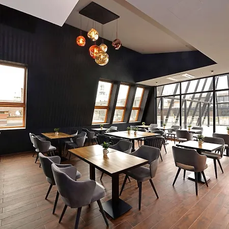 Ramada By Wyndham Center Budapest