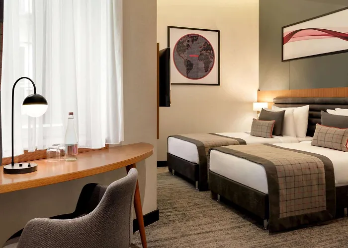 Ramada By Wyndham Center Szálloda 4*
